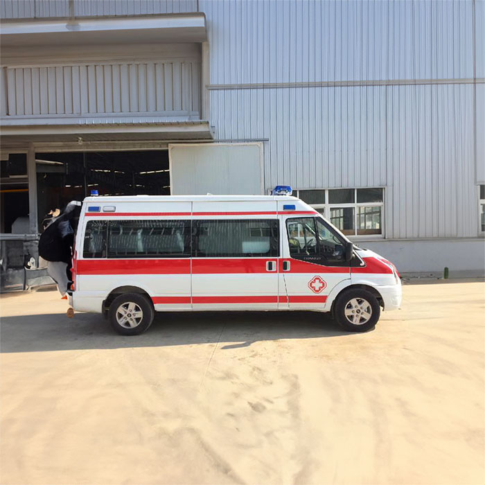 西山區預約私人救護車轉運到云南省昆明大觀醫院 救護車出租收費多少錢